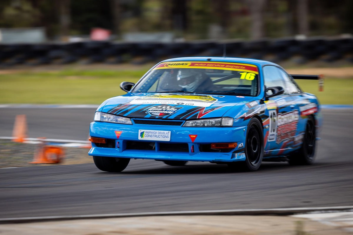 Tow Triangles - (Pair) - CAMS / Motorsport Australia-Compliant